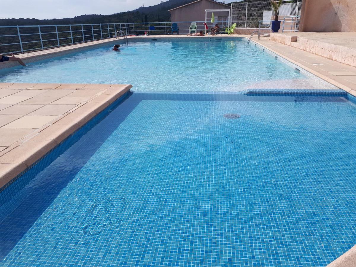 Duplex, Vue Panoramique Sur La Mediterranee, Piscine, Garage Сен-Рафаэль Экстерьер фото