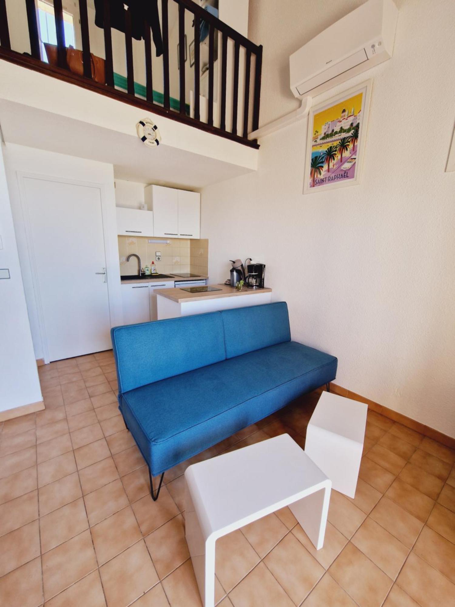 Duplex, Vue Panoramique Sur La Mediterranee, Piscine, Garage Сен-Рафаэль Экстерьер фото